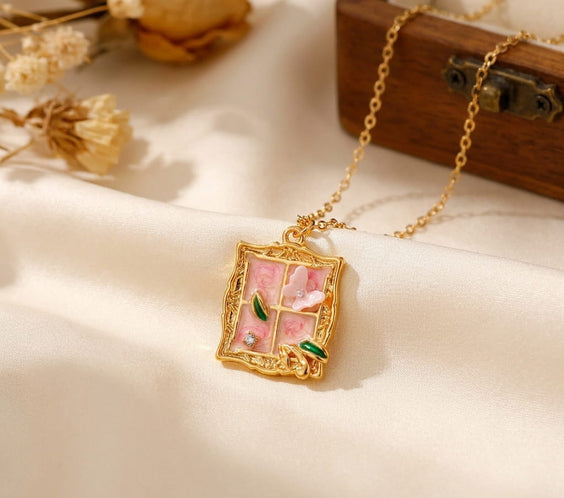 collier pendentif fleur papillon doré vintage