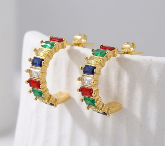 creoles dorees multicolores pierres serties boucles femme