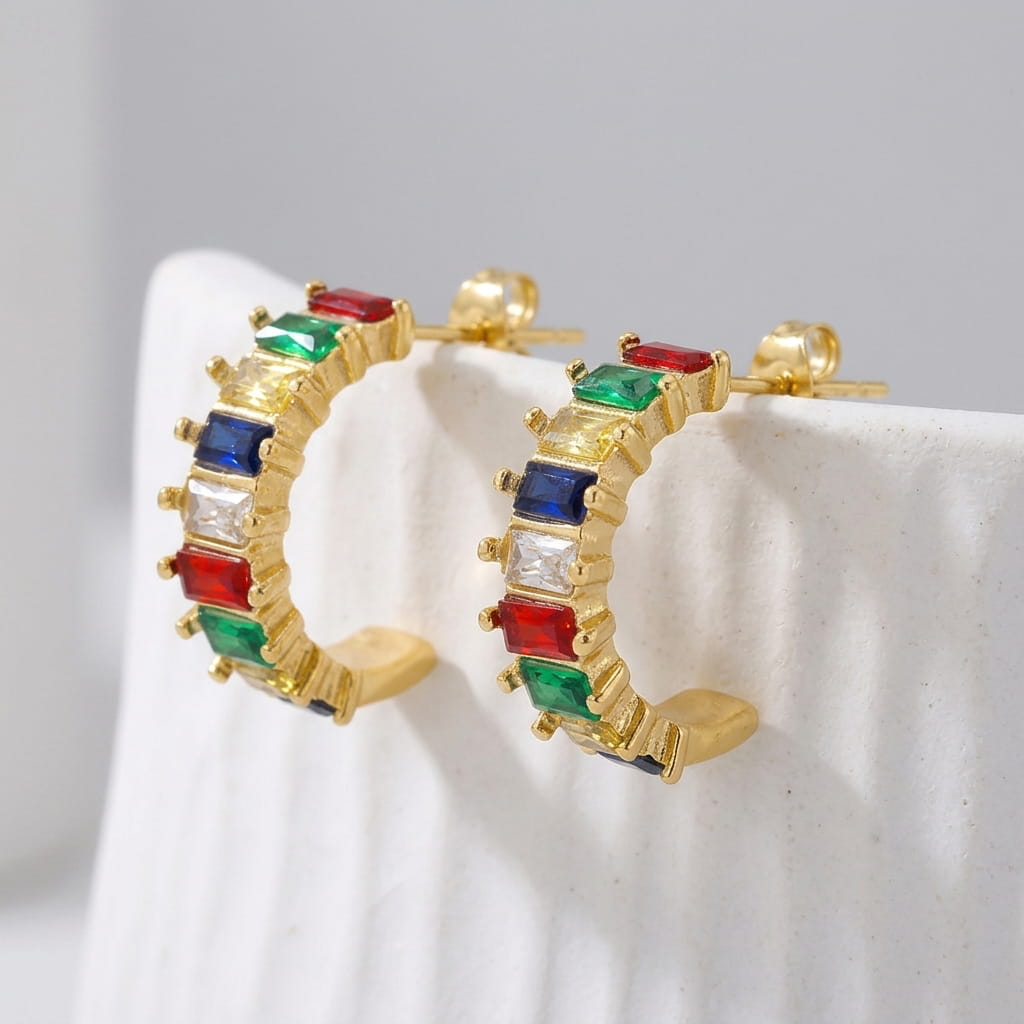 creoles dorees multicolores pierres serties boucles femme